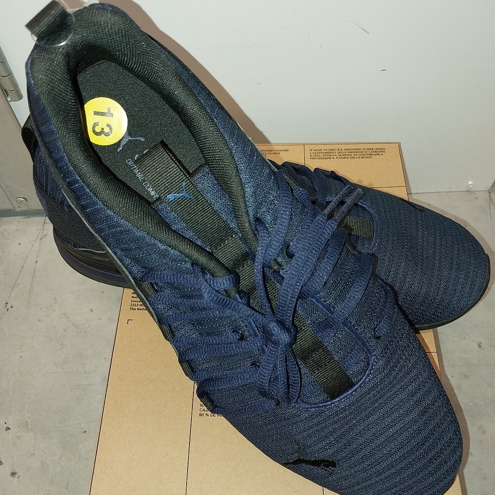 New Puma Men's Navy Axelion Cross-Trainer Athletic Shoes NWT Size 13